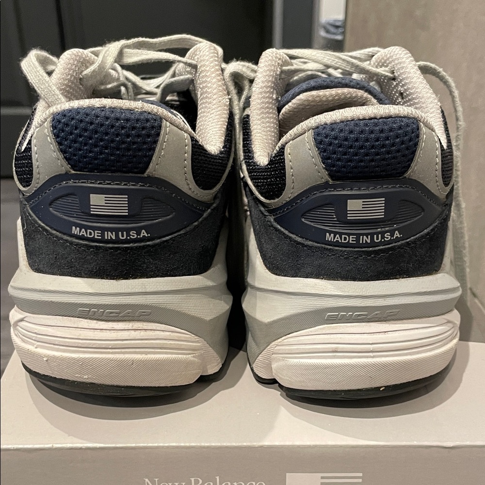 New Balance Women’s 990v6 shoes size 9 1/2 WIDE Dark Blue and Gray. - Picture 4 of 6